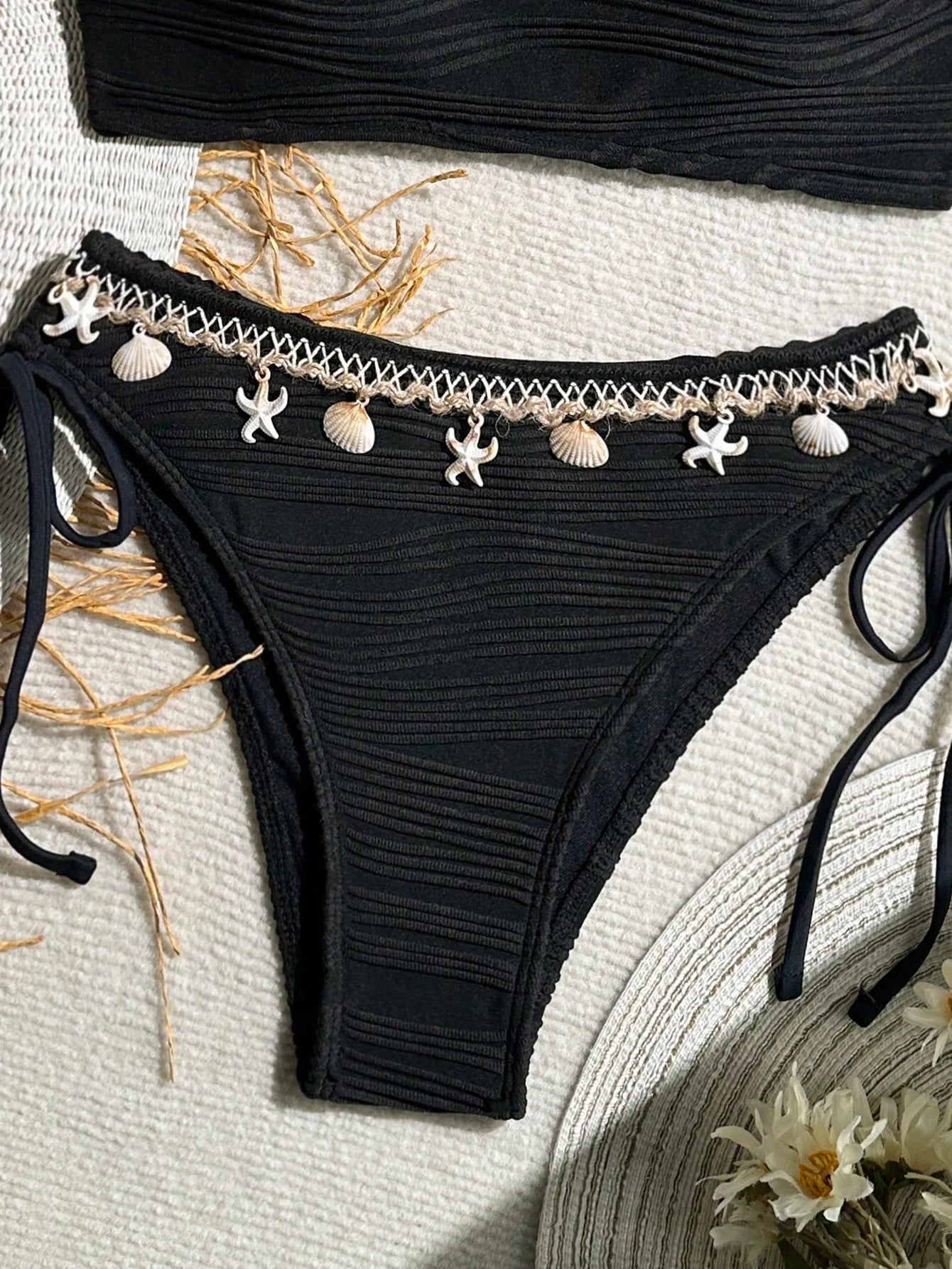 Biquíni Casual Concha Metálica