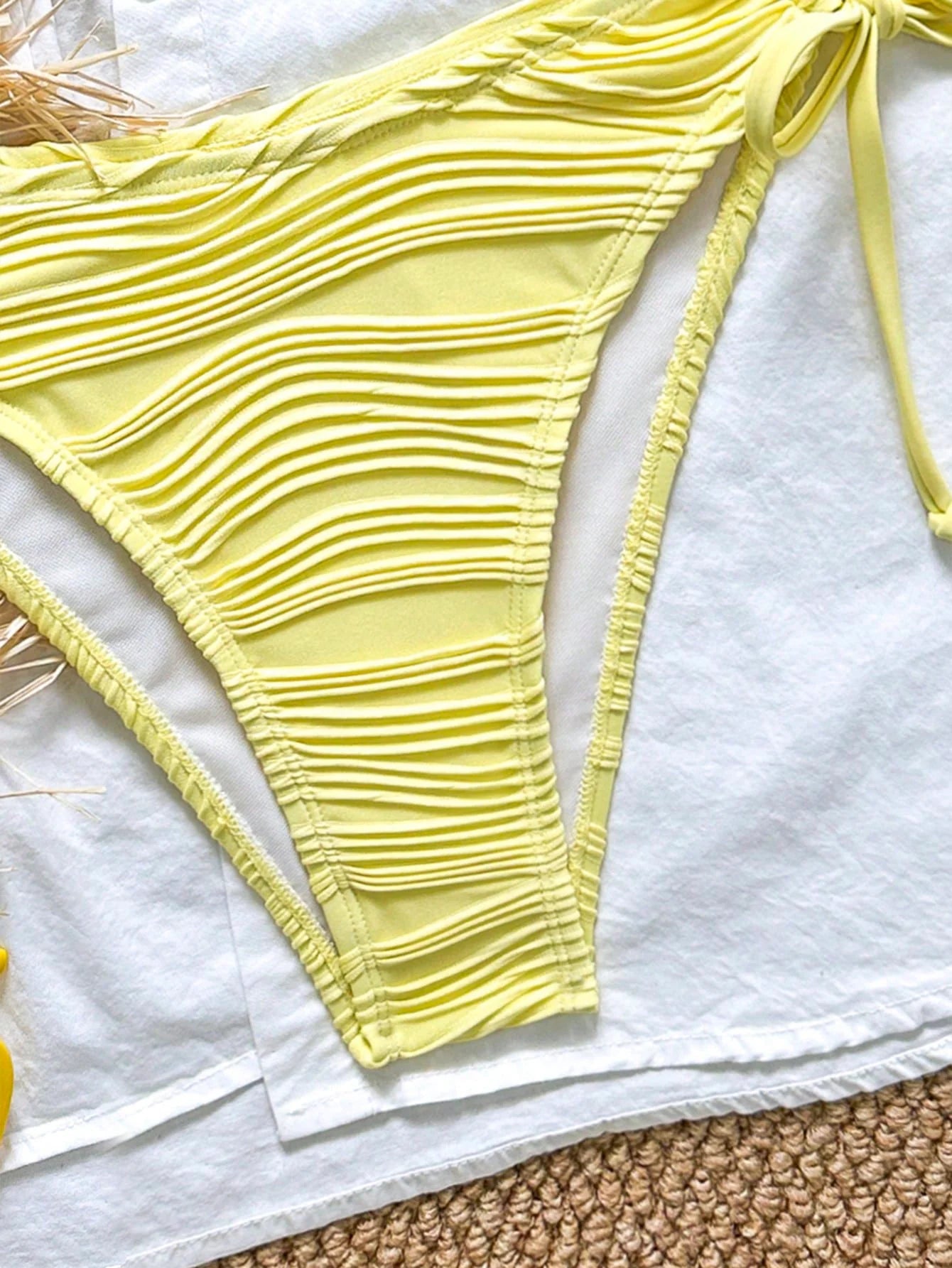 Biquíni Amarelo de Sol Metálico