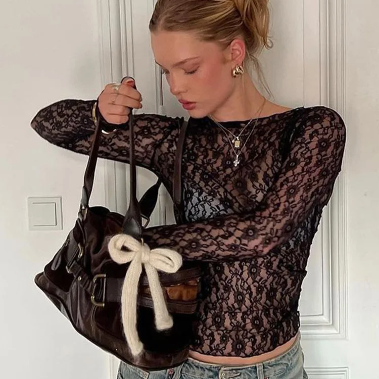 Blusa Dark Bloom