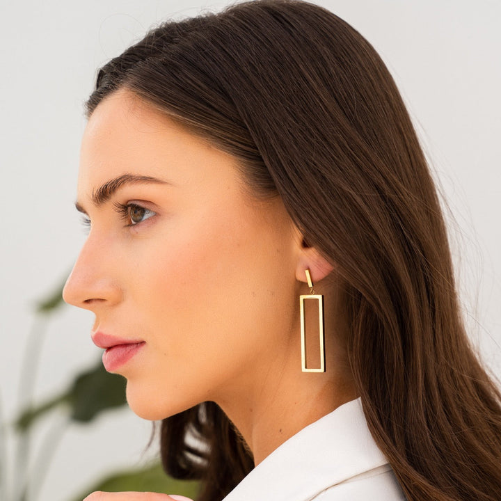 Brincos Retangulares Minimalistas Banhado a Ouro 18k