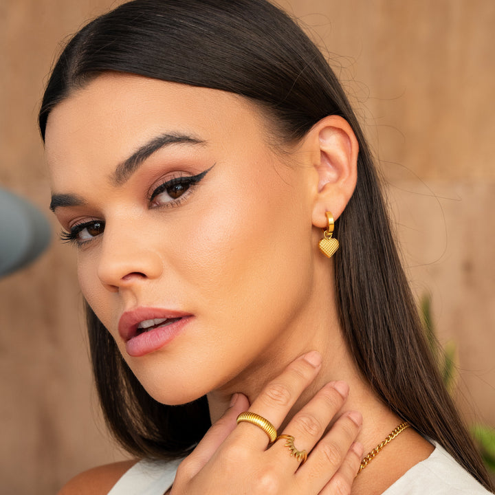 Brinco Pingente Coração Banhado a Ouro 18k